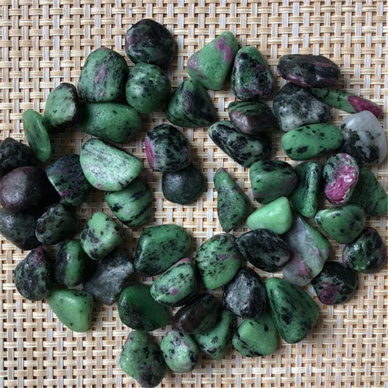 Natural polished gemstone ruby zoisite crystal tumbled stones for garden decoration