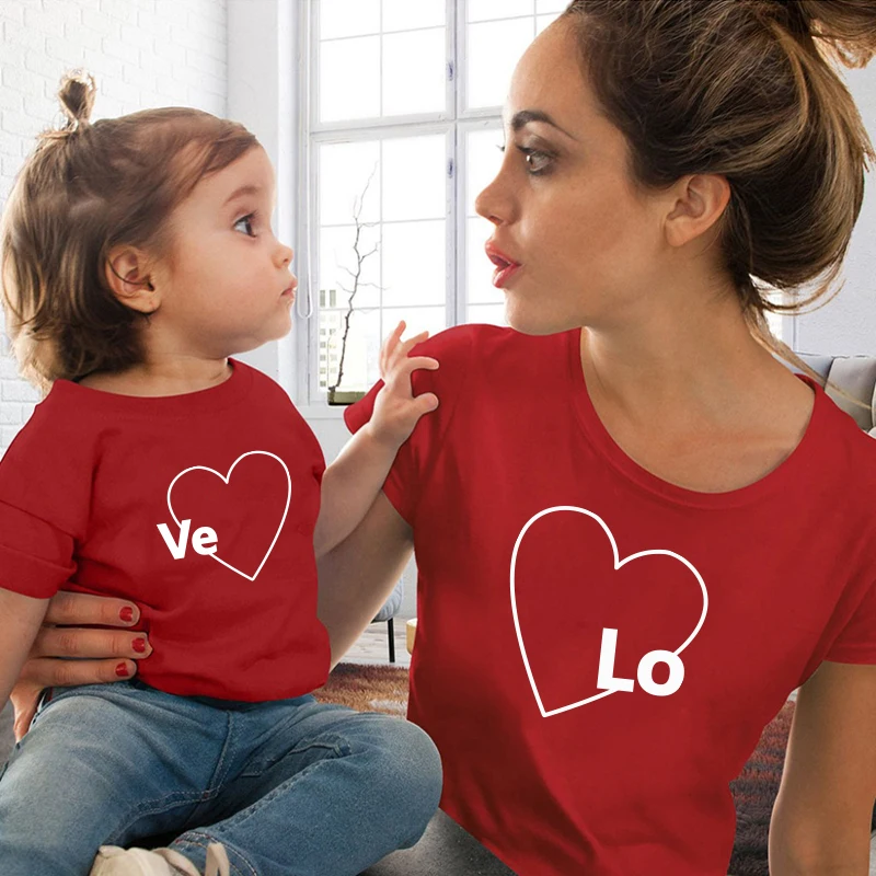 

Fashion Family T-shirts mommy and me clothes mother daughter love print Tops Fashion Cotton Family Look Boys Girl Clothes