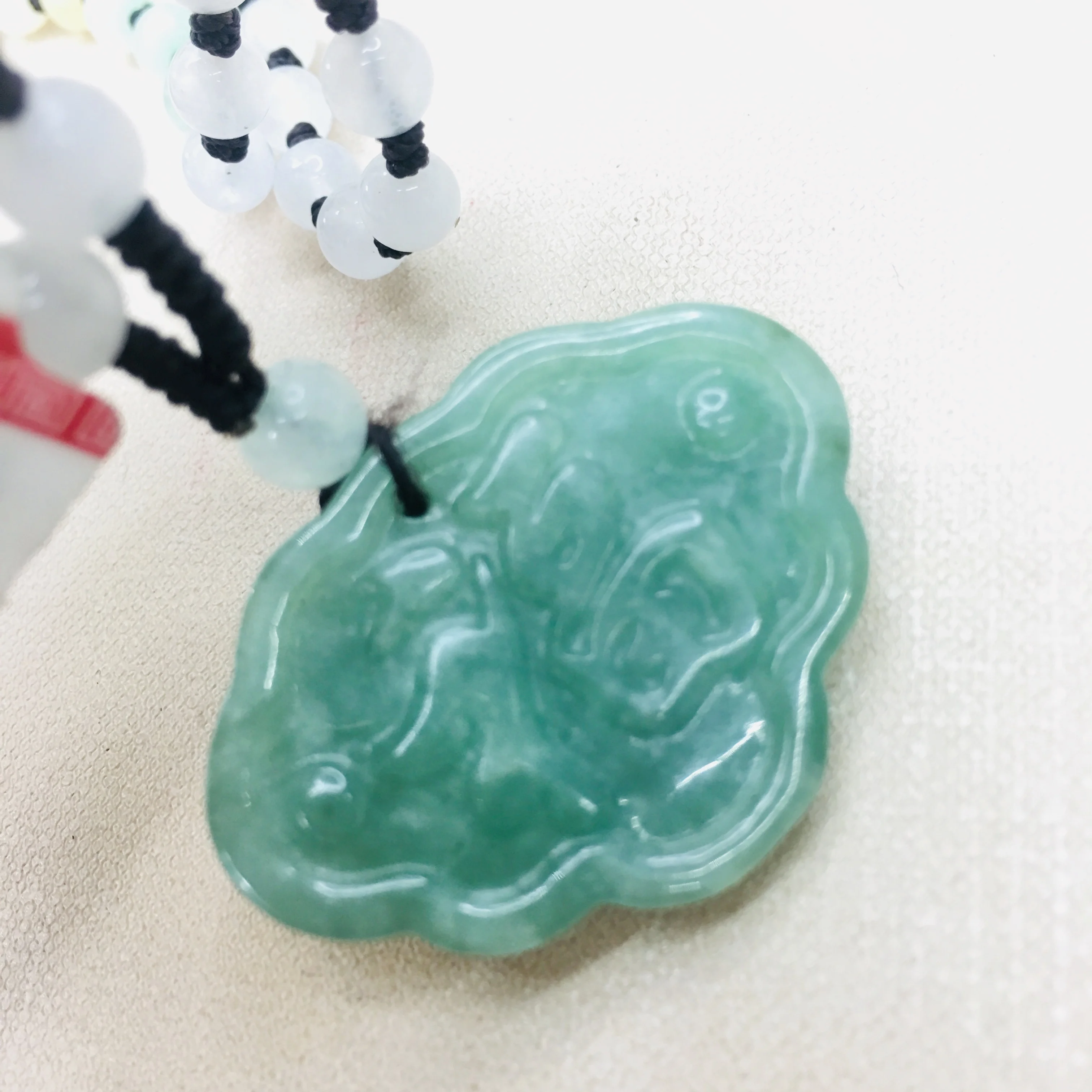 Pure natural Emerald jade hand carved large ice bottom oil green baby lock pendant three color ice bottom jade bead necklace