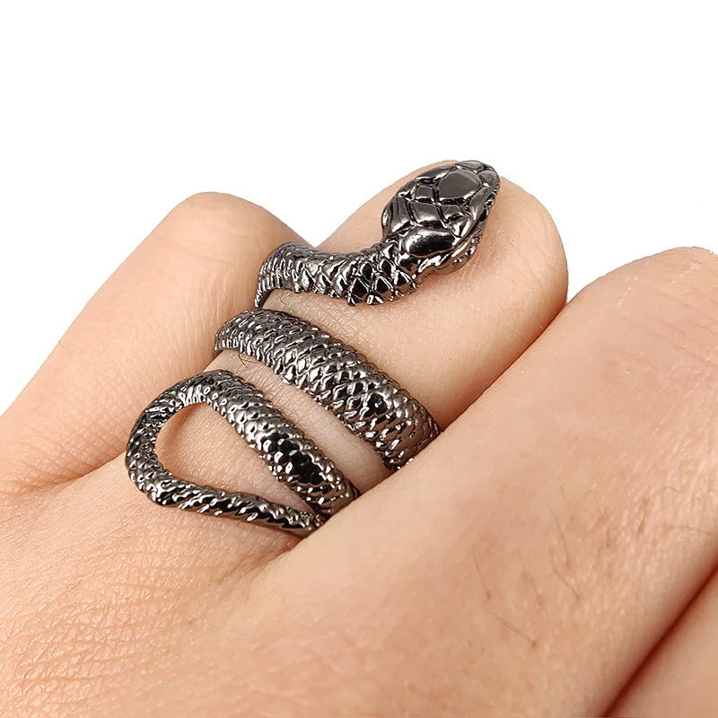 Snake Punk Jewelry Retro Funny Rings Gothic Accessories Anillos Grandes Chunky Aesthetic Emo Fashion Style Boy Gift Men Party