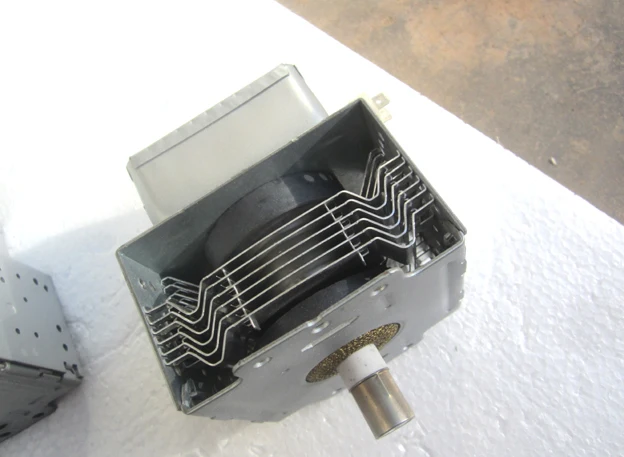 Forno a microonde Magnetron assemblaggio orizzontale/M24FB-610A accessori per forno a microonde