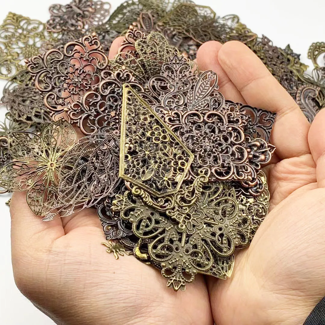 20pcs  bronze tone round Filigree  crafts Embellishments Findings Jewelry Accessories  cospaly ornaments  cospaly