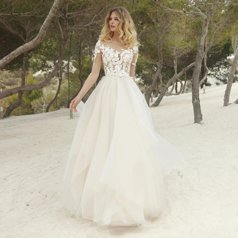 

Modest Tulle Scoop Neckline A-Line Wedding Dress With Lace Appliques See Through 3/4 Sleeves Beach Wedding Gown 2022