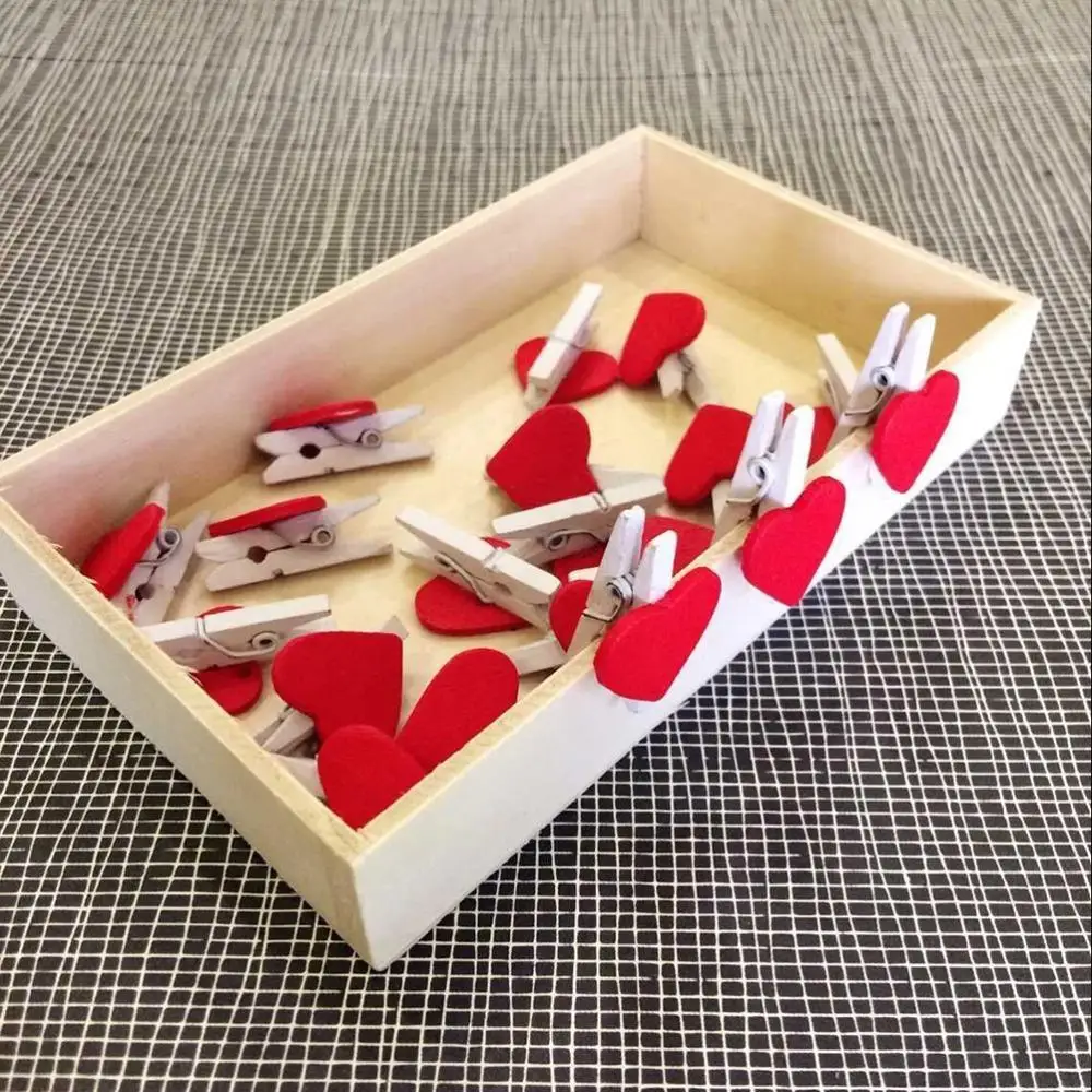 100Pcs/Pack Mini Heart Love Wooden Clothes Photo Paper Peg Pin Clothespin Craft Postcard Clips Home Wedding Decoration