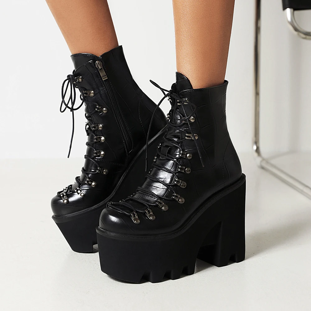 Plus Size Cross Strapping Platform With Side Zipper Women\'s Motorcycle Boots Super High Waterproof Platform Punk Short Shoes