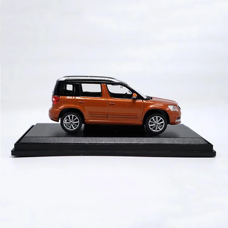 1:43 Shanghai  Skoda Wild Emperor SKODA Yeti City Edition alloy model base