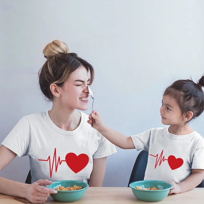 Cute Mother And Daughter Clothes Mother Daughter Matching Red Love Printing T Shirt Family Matching Outfits Mommy And Me Clothes