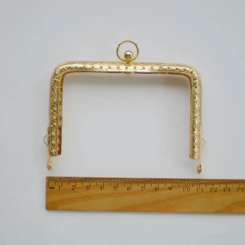 Purse Frames DIY Coin Purse Frame for Bag Parts Kiss Clasp Metal Frame Accessories for Bags Metal Kiss Clasp Lock Frame