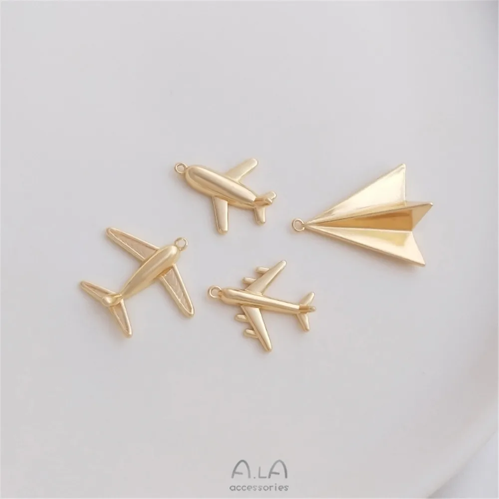 14K Gold Three-Dimensional Aircraft Pendant Paper Aircraft Pendant Handmade DIY Bracelet Necklace Jewelry Fashion Pendant