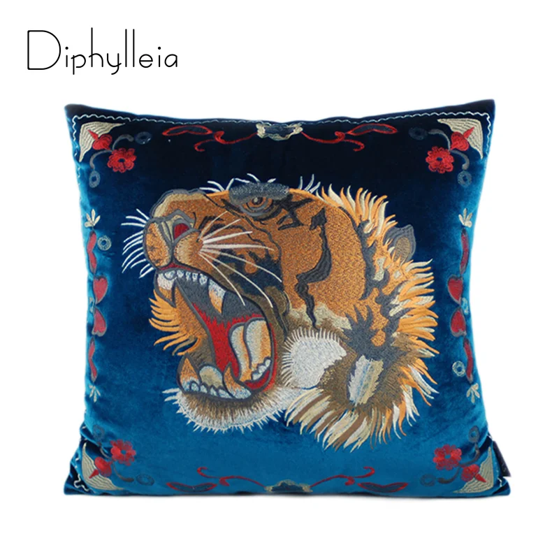 Diphylleia Rural Style Sofa Bed Couch Balcony Cushion Cover Soft Velvet Embroidery Tiger Head Royal Blue Pillow Cases 50x50cm