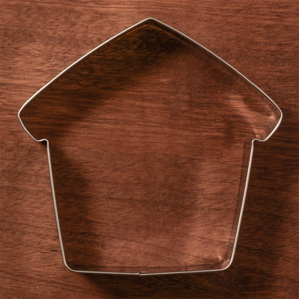 KENIAO Dog House Cookie Cutter For Homemade Dog Treats - 9.4 x 8.7 CM - Biscuit Fondant Pastry Bread Mold - Stainless Steel