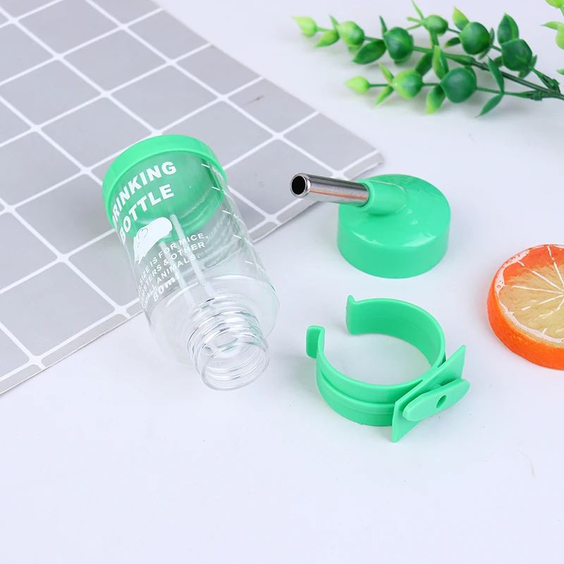 Dispensador de botellas de agua de plástico para hámster, comedero colgante para mascotas, conejillo de indias, ardilla, tubería de cabeza, 80ml, 1 ud.