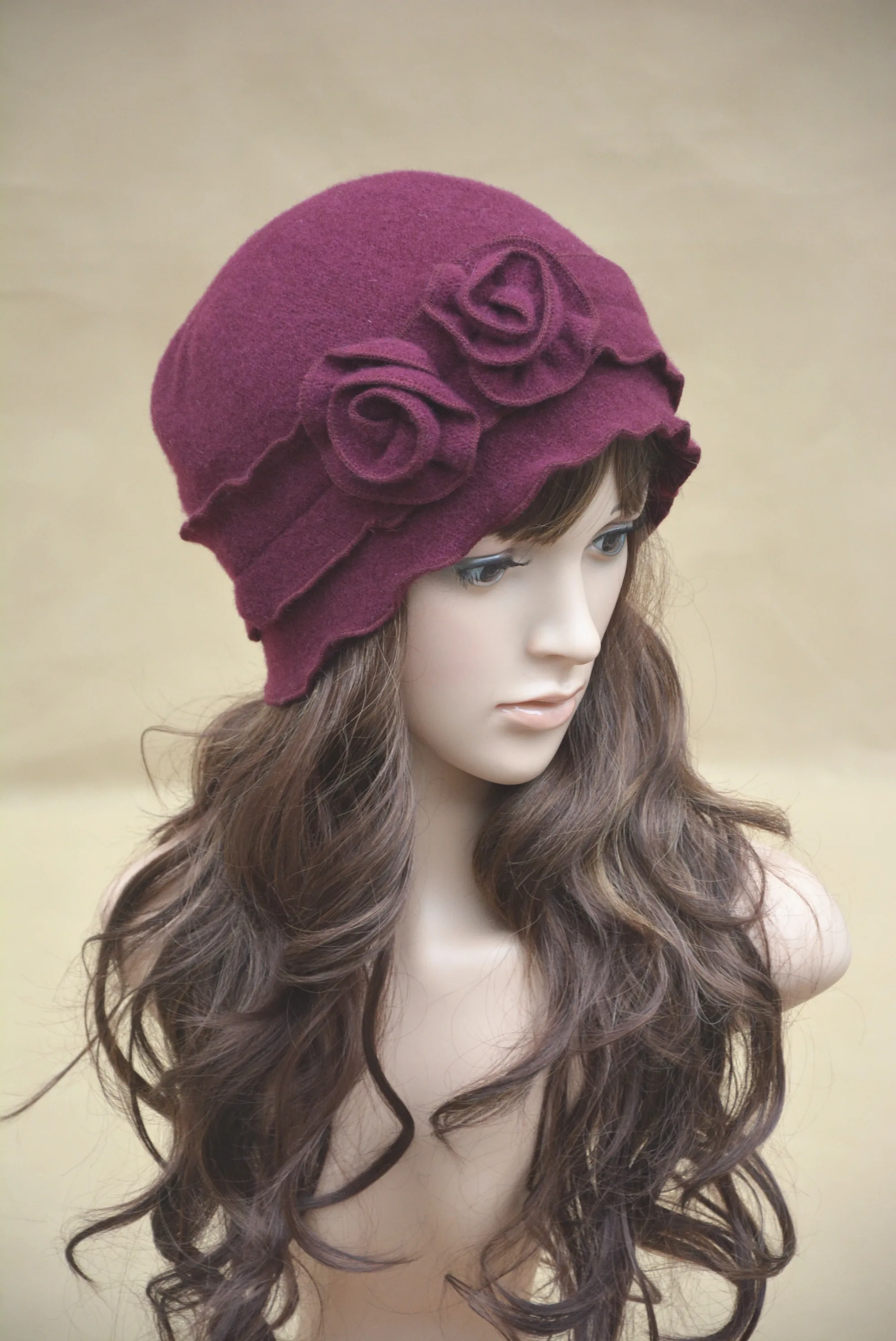 Lawliet Wintermütze, Damen-Beret, 1920er-Jahre, GATSBY-Stil, einfarbig, mit zwei Blumen, Wollmütze für Damen, Damen-Haube, gehäkelte Mütze, A285. – Detail 14