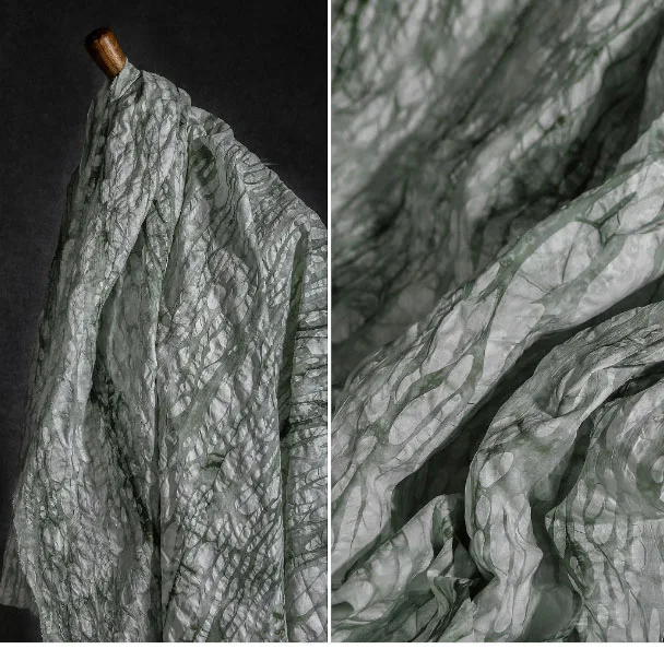 Green and white bump texture tie-dye cotton embossed dress fashion fabric