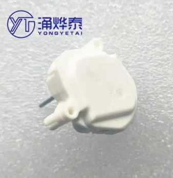 

1PCS 6405R475 Automobile instrument motor long shaft