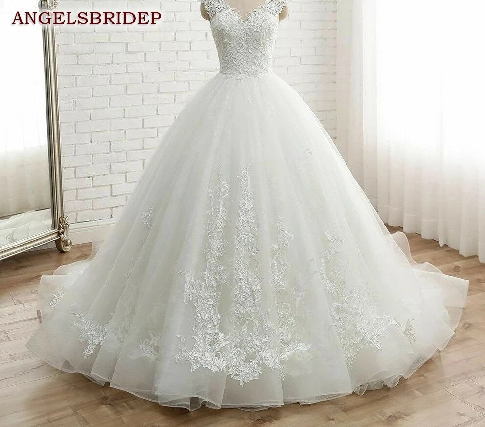 

Angelsbridep Scoop Neck Tulle Ball Gown Wedding Dresses 2021 Appliques Beaded Chapel Train Bride Gown Vestido De Noiva Lace-up