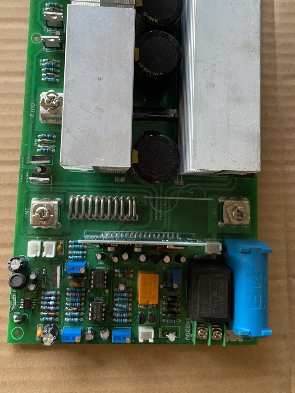 تردد الطاقة نقية شرط لموجة العاكس اللوحة 12V24V-60V 2-8KVA كامل الطاقة {16 أنبوب المجلس}