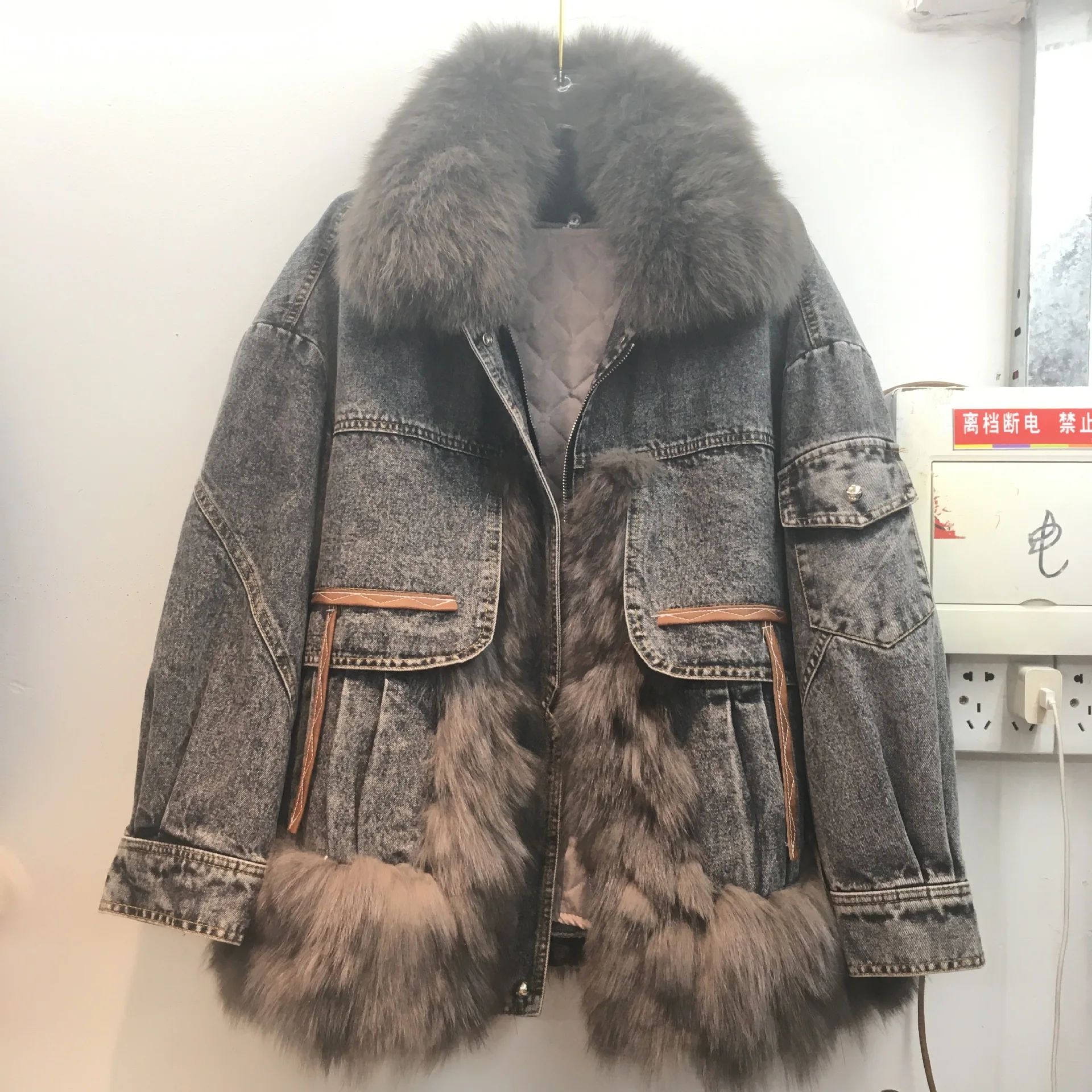 Denim parka for women mid-length patchwork fur coat real fox fur collar fur jacket 2023 new winter outerwear hipster streetwear