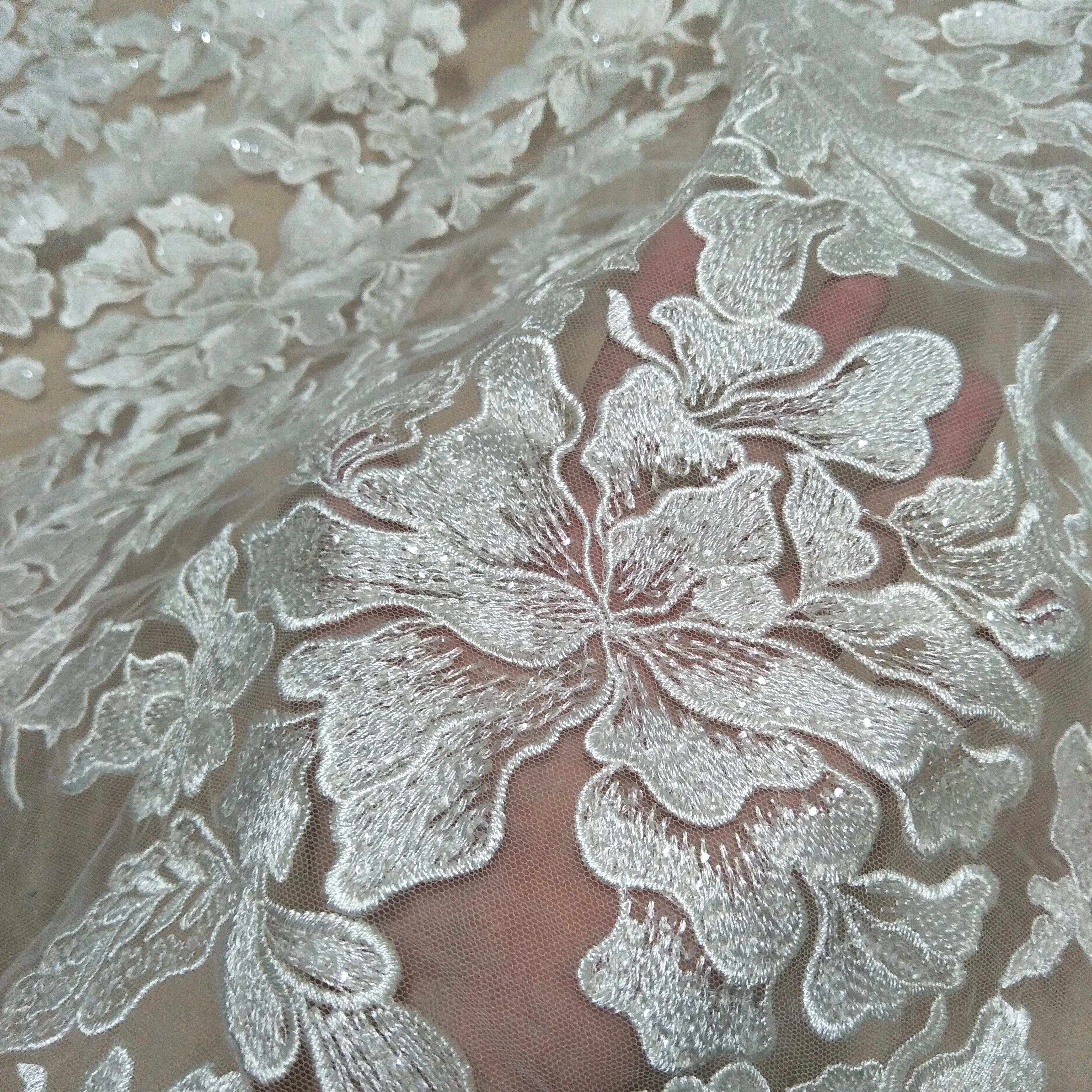 2021 New arrival Berta wedding gown dress lace fabric 130 cm wedding dress lace fabric sell by yard