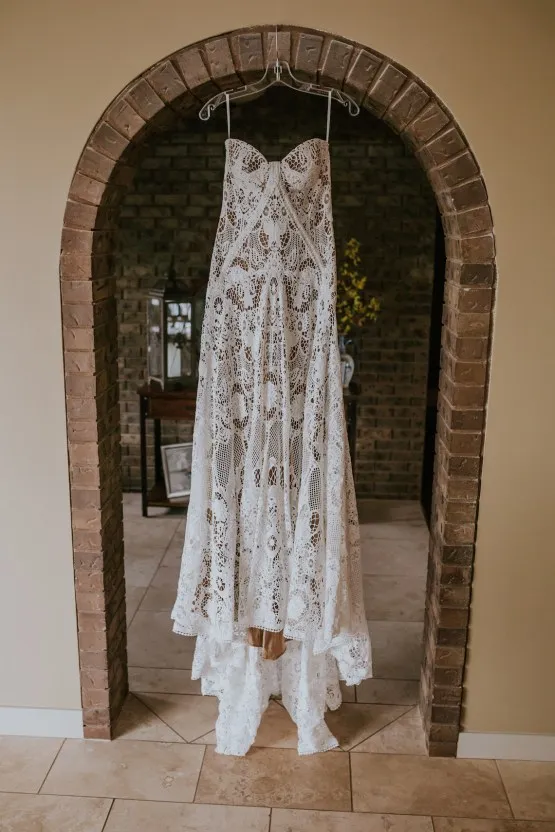 Epic Canadian Country Farm Wedding Dresses 2021 Vintage Crochet Lace Hippie Bohemian Bell Long Sleeve Bride Gowns Robe de mariee