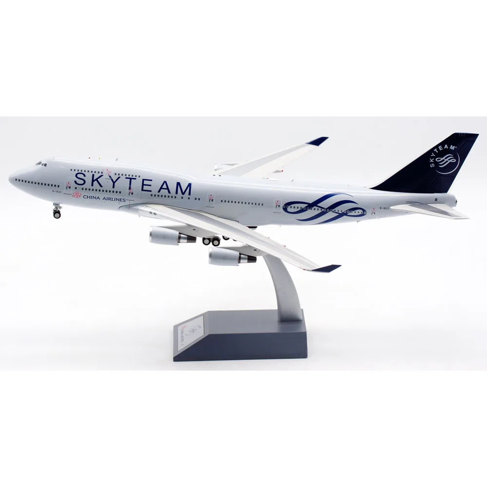 1:200 Alloy Collectible airplane Gift ALB2C1211 CHINA Airlines SKYTEAM Boeing B747-400 Diecast Aircraft Model B-18211 With Stand