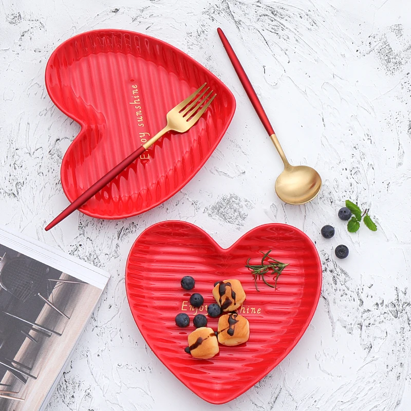 8 Inches Red Love Plate Heart Shape Creative Ceramic Dish Plate