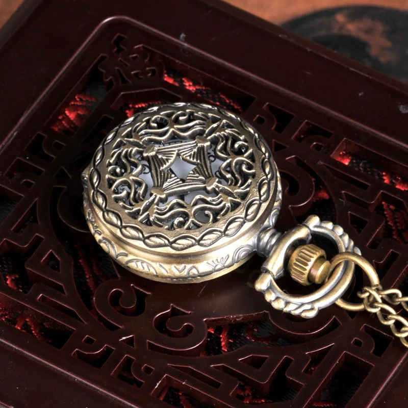 8922New hot selling European and American pocket watches Large classic Chinese style Chinese knot hollow mechanical pocket watch