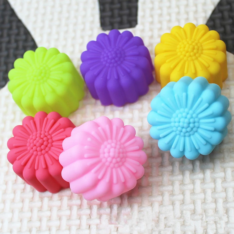 20 pcs/lot 3cm 5cm silicone chocolate mold flower cupcake cake mold baking tools DIY mini soap mold