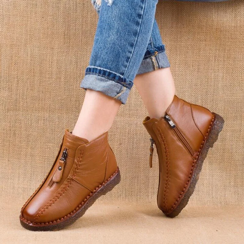 

2022 hot sell Winter Genuine Leather Ankle Boots Velvet Handmade Lady soft Flat shoes comfortable Casual Moccasins Women's shoes