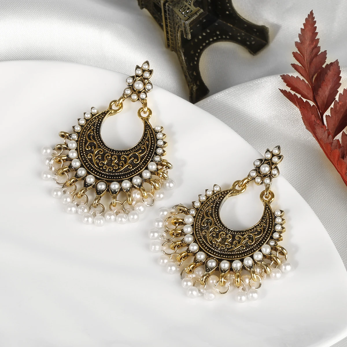 Luxury Retro Big Sector Carved Indian Earrings Fro Women Piercing Ethnic Bollywood Pearl Tassel Earrings