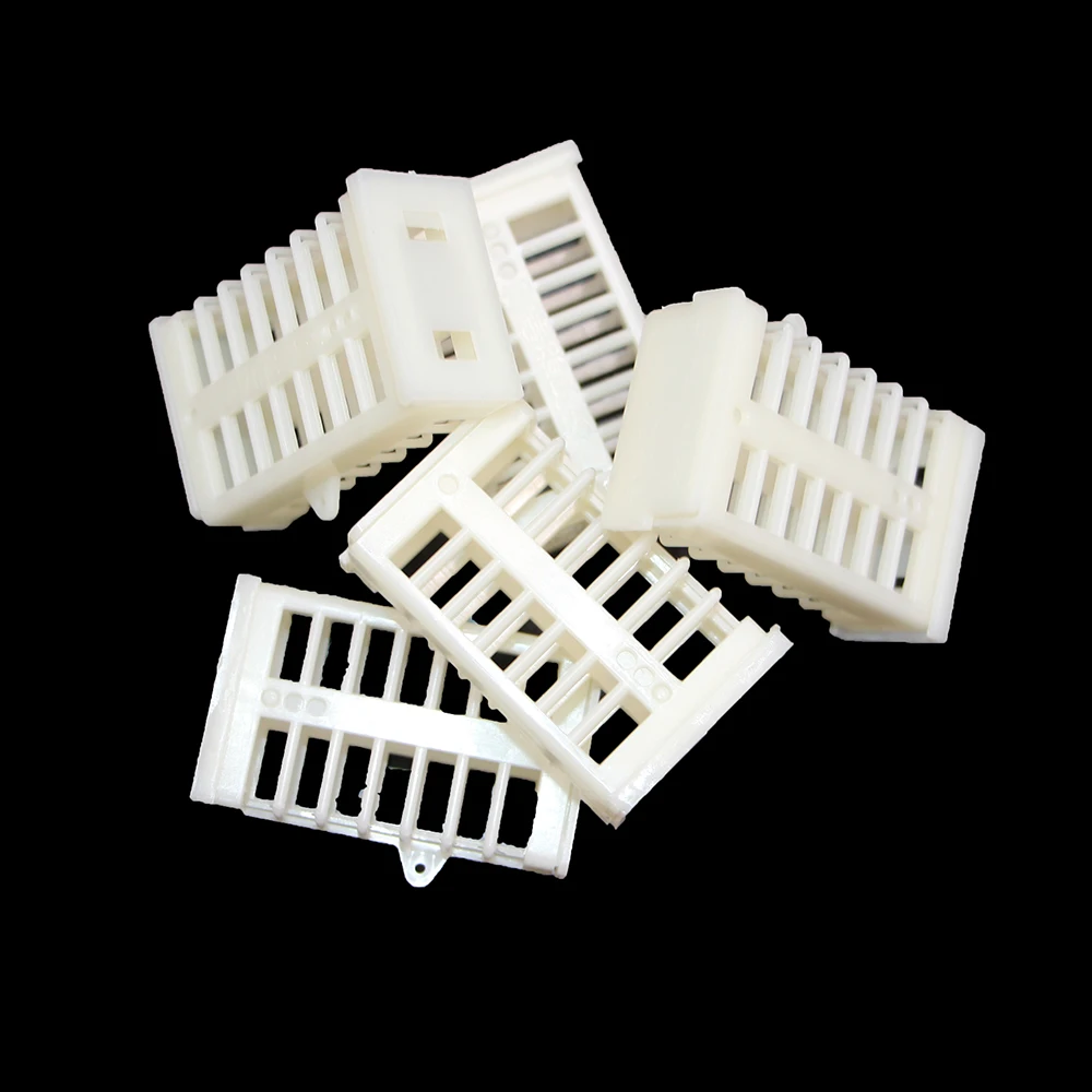 

300PCS Wholesale Beekeeping Queen Bee Rearing Cage Extension Anti Escape Cages Cup Plastic Cell Bees Tools Supplies Equipment