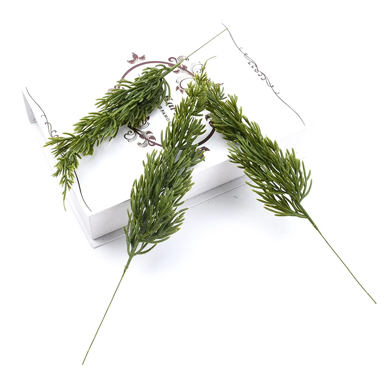 5 Stück grüne Kiefern-Weihnachtsblätter, Dekorationen für Zuhause, Kunststoffvasen für Hochzeit, dekorative Blumenkränze, DIY-Kunstpflanzen