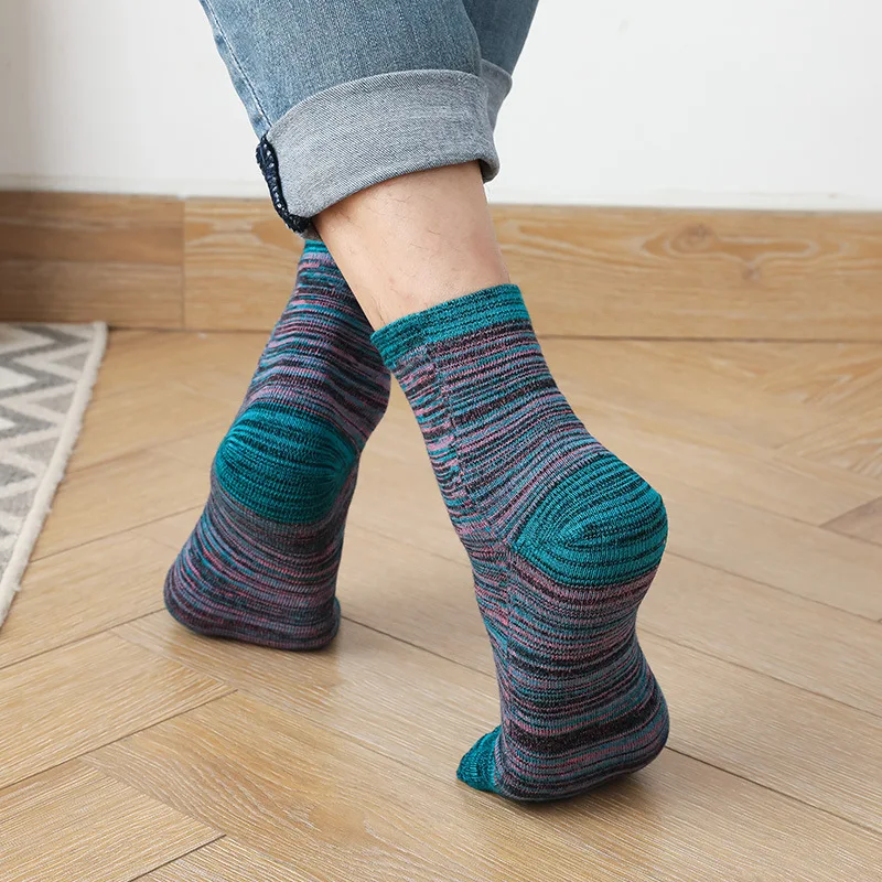 5 Pairs sonbahar kış beş parmak çorap erkek renkli pamuk kalın sıcak genç moda Masculina komik Vintage adam çorap Sokken