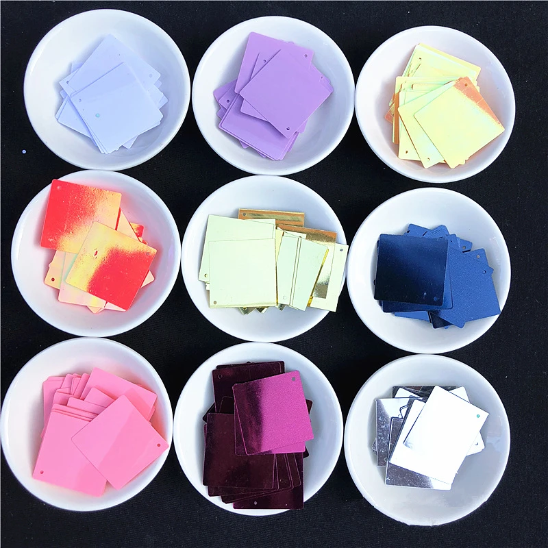 100pcs/Lot 30mm Square Sequins PVC Flat Loose Paillettes For DIY Wedding Women Garments Sewing Lentejuelas Accessories 1 Hole