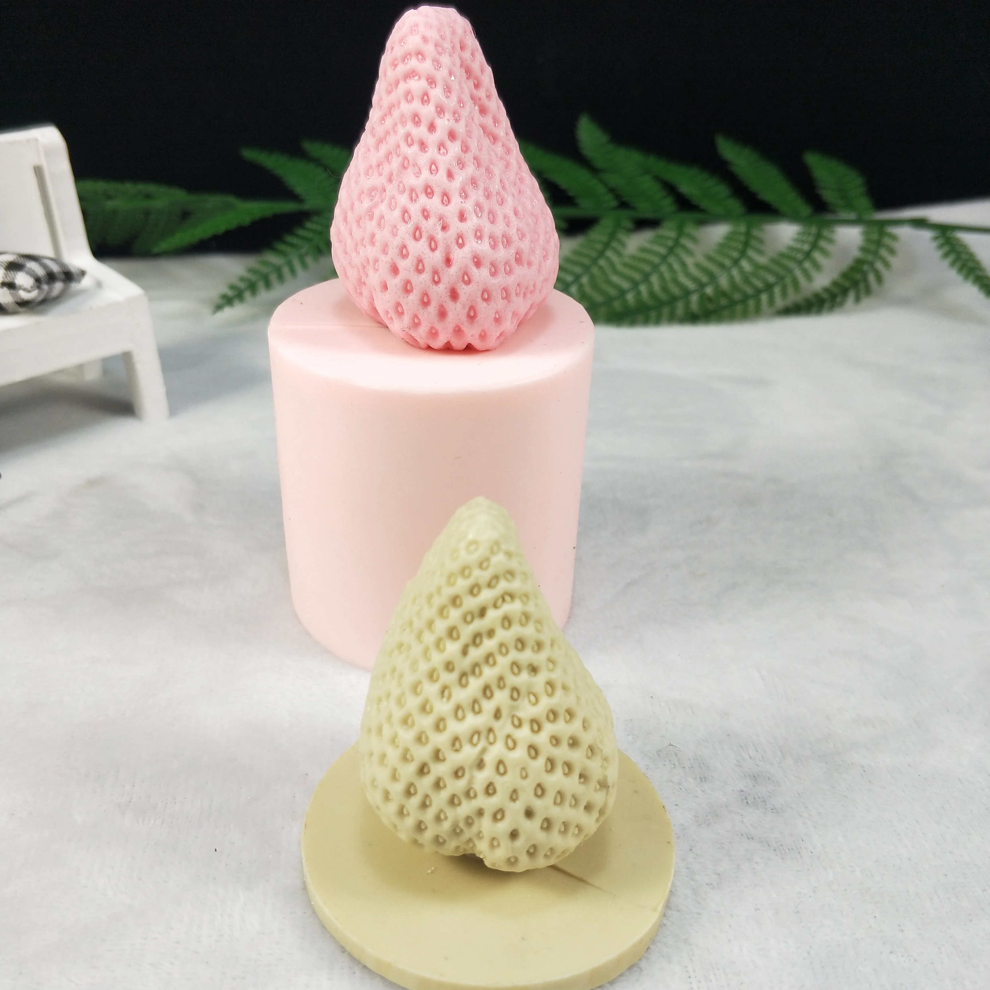 3D Strawberry Fruit Hot Sale Candle Mold Silicone Mold Fondant Cake Decoration Craft Household DIY Baking Tools Kitchen Tools