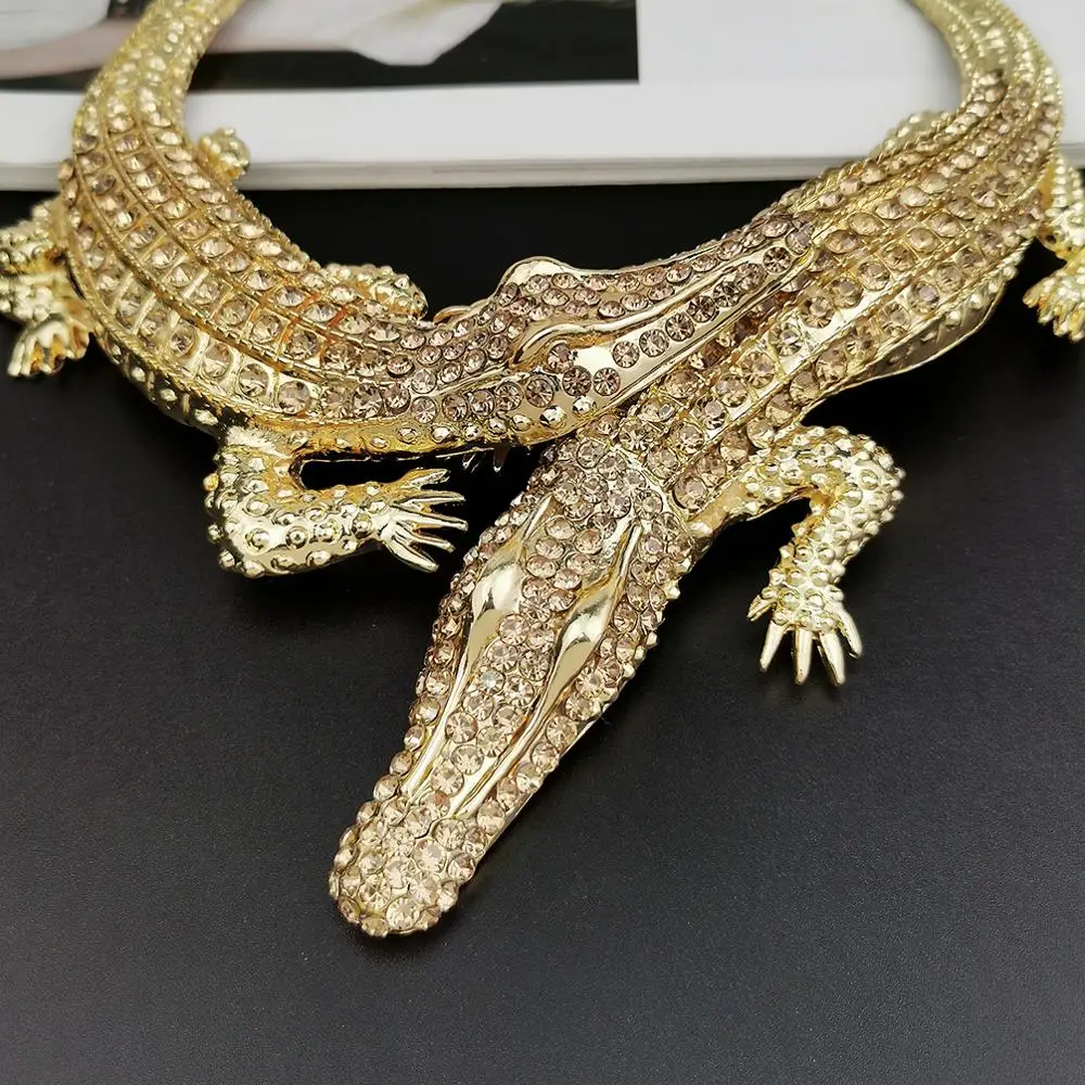 MANILAI Big Crocodiles Necklaces Inlay Full Rhinestones Women Statement Jewelry Alloy Torques Choker Bib Collar Maxi Necklace