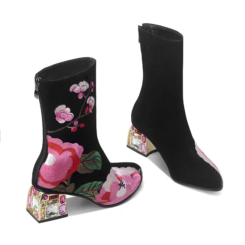 Ethnic style floral embroidered short boots Women\'s Ankle Booties Genuine Leather Zipper boot Rhinestone High Heels Shoes FT1309