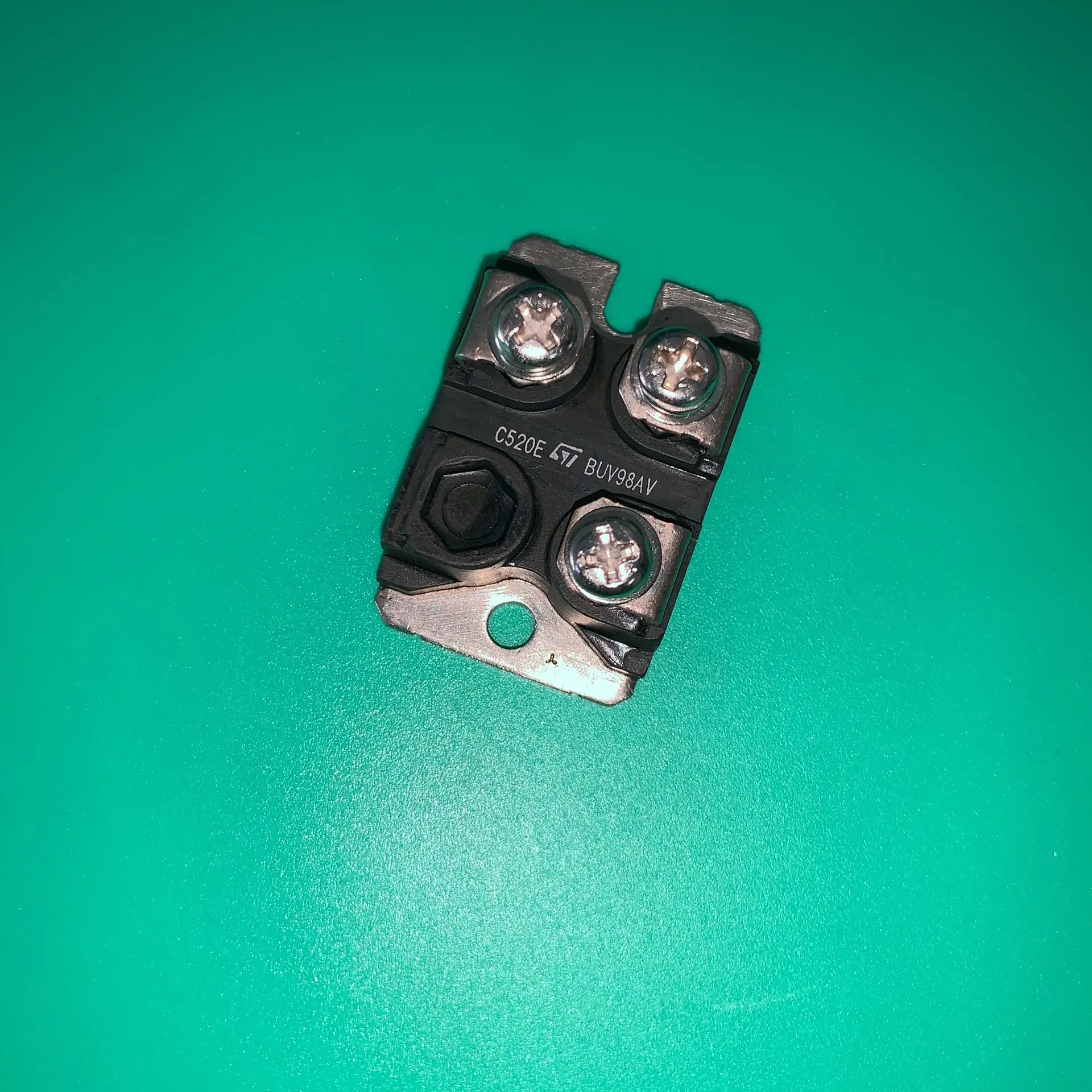 

BUV98AV TRANS NPN 450V 30A ISOTOP BUV98A V MODULE IGBT NPN TRANSISTOR POWER MODULES BUV98 AV BUV 98AV STBUV98AV