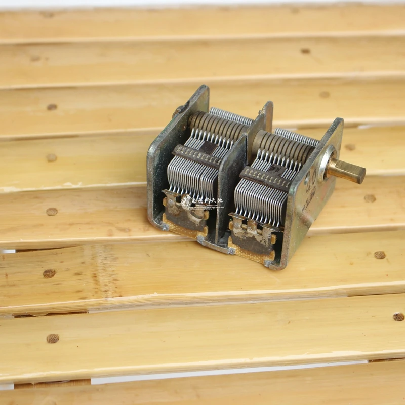 Segunda Mão Desmontar a Luz Vermelha 711 Rádio Cbl2 365pf Duplo Capacitor Variável Ajustável Rádio Mineral