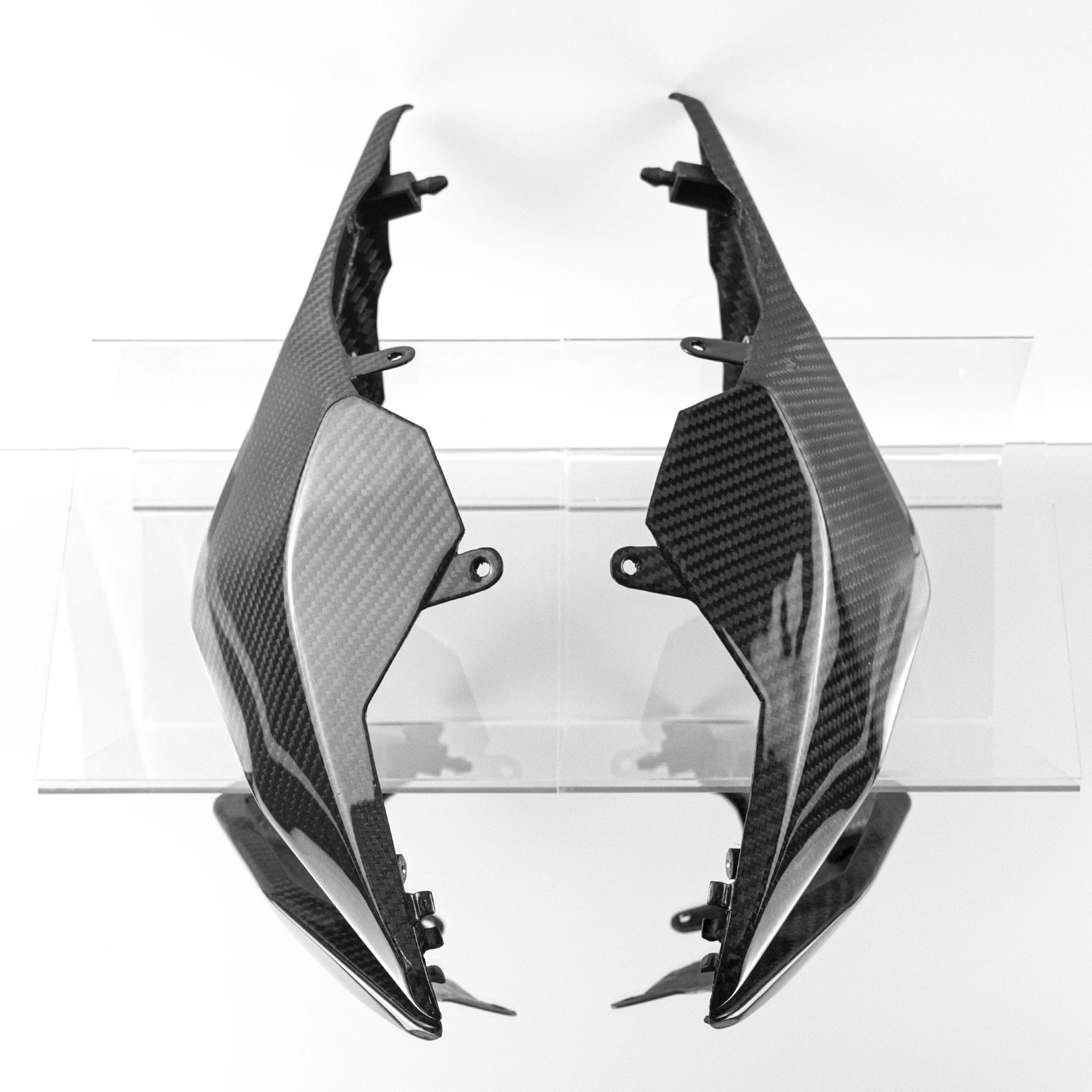 100% Carbon Faser Schwanz seite panels Für HONDA CBR650R CB650R