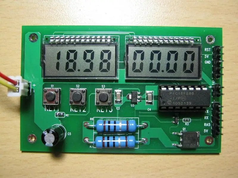 

Макетная плата PIC16F688 MCU, защита от перегрузки при обнаружении тока и напряжения