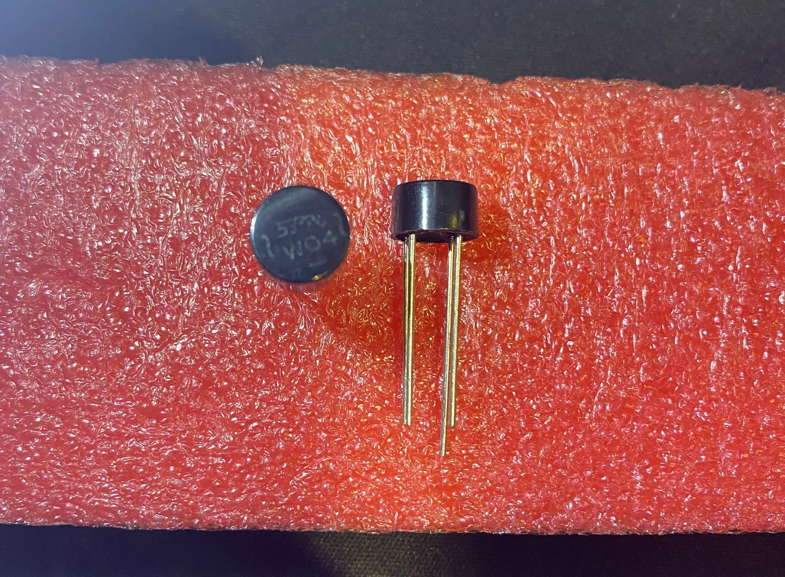 100 pçs/lote W04 W04M Em vez de usar W01M WOB-4 100% NOVO Original frete grátis