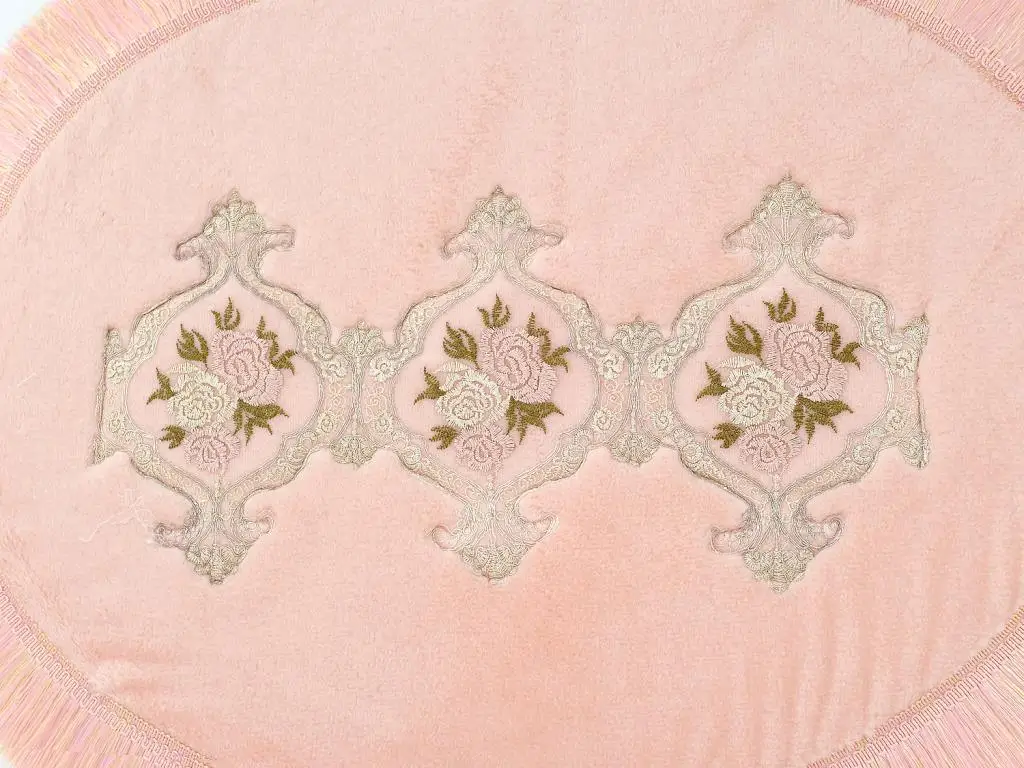 Pandora French Laced 2 Li Bath Mat Pad Powder