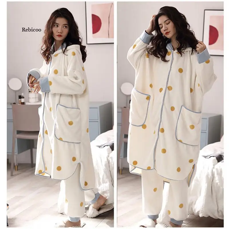 

Coral fleece autumn Plus velvet thickening Women pajamas External wear Keep warm Long nightgown Cardigan white Winter home wear