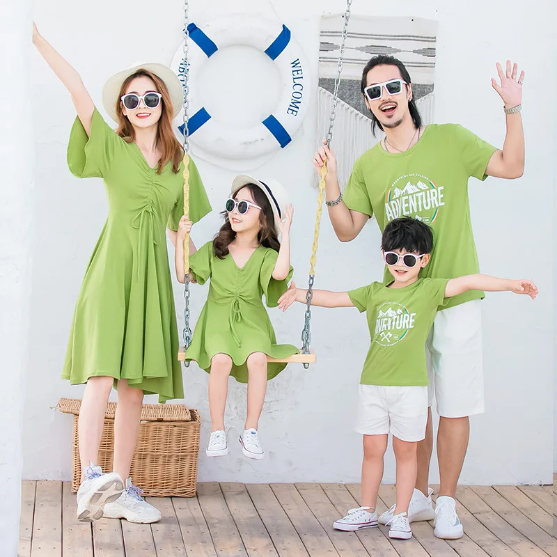 Summer Family Matching Clothes Mother Daughter Dresses Family Look Dad and Son Matching T-shirt &Shorts Matching Couple Outfits