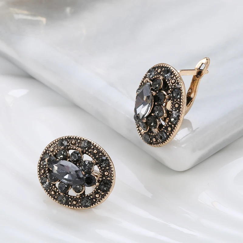 Wbmqda Boho Fashion Women Stud Earrings Antique Gold Color Charm Gray Crystal Ethnic Bridal Wedding Vintage Jewelry