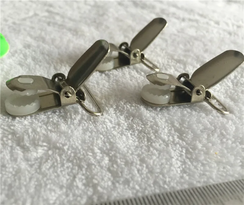 50Pcs 2018 Nieuwe 20 Mm Metalen Bretels Clip Lead Gratis Paci Fopspeen Clips Lint Craft Naaien Tool Houders Doek accessoires