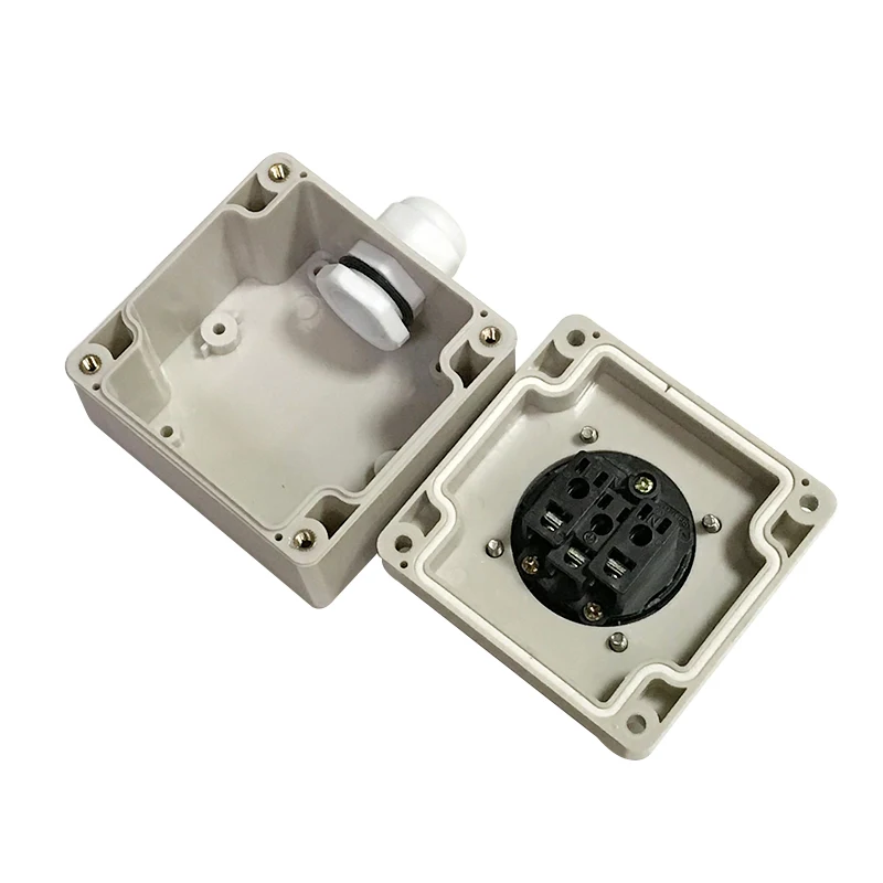 Brazil Outdoor Waterproof Power Socket Brazil Anti-rain Rain Industrial Socket With Box IP44 10A/20A 250V