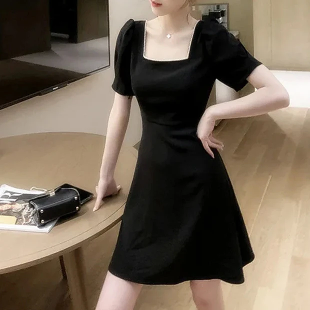 

2021 new French retro dress women's summer square collar high-grade small black vestidos de mujer Ruffles