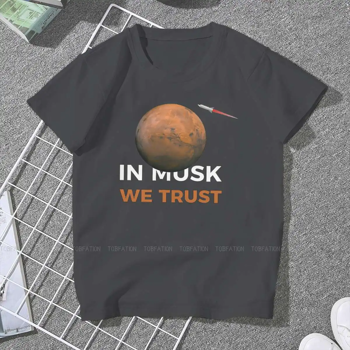 In Mask we Trust Classic Women Tshirts Mars 2020 Space Explorers Vintage Female Clothing Oversized Cotton Graphic Streetwear